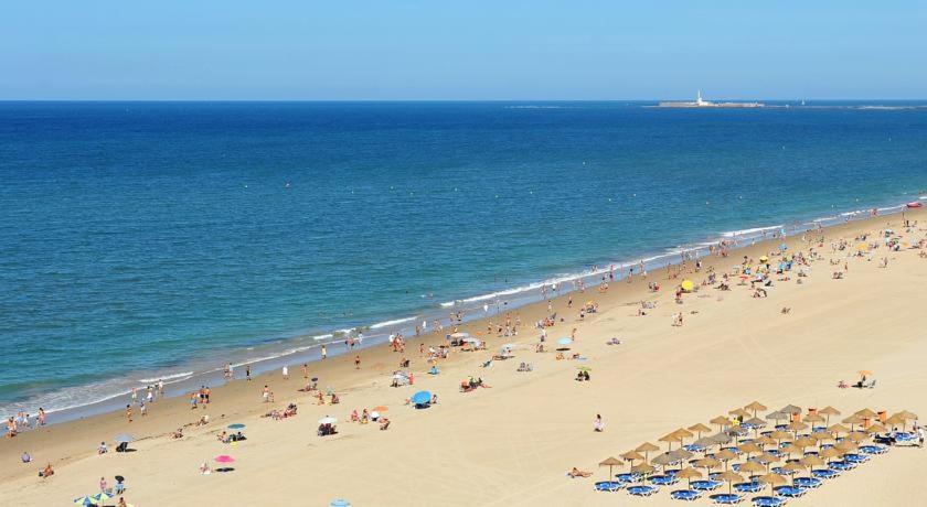 Hidden Gem Playa Helios Con Ascensor & Parking Leilighet Cádiz Eksteriør bilde